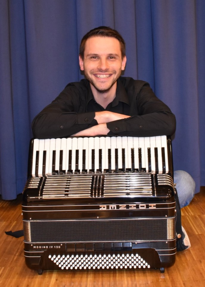 Florian Schweizer v3